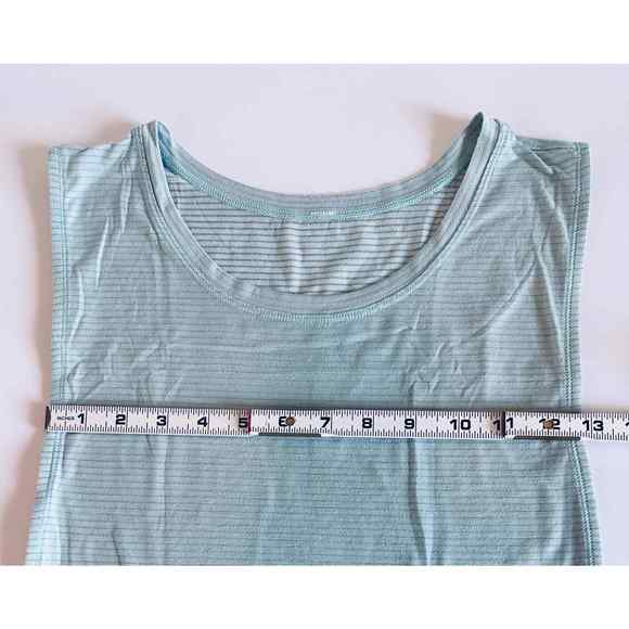 Lululemon Womens Blue Criss Cross Tank Top Size 6-8 - Picture 8 of 8